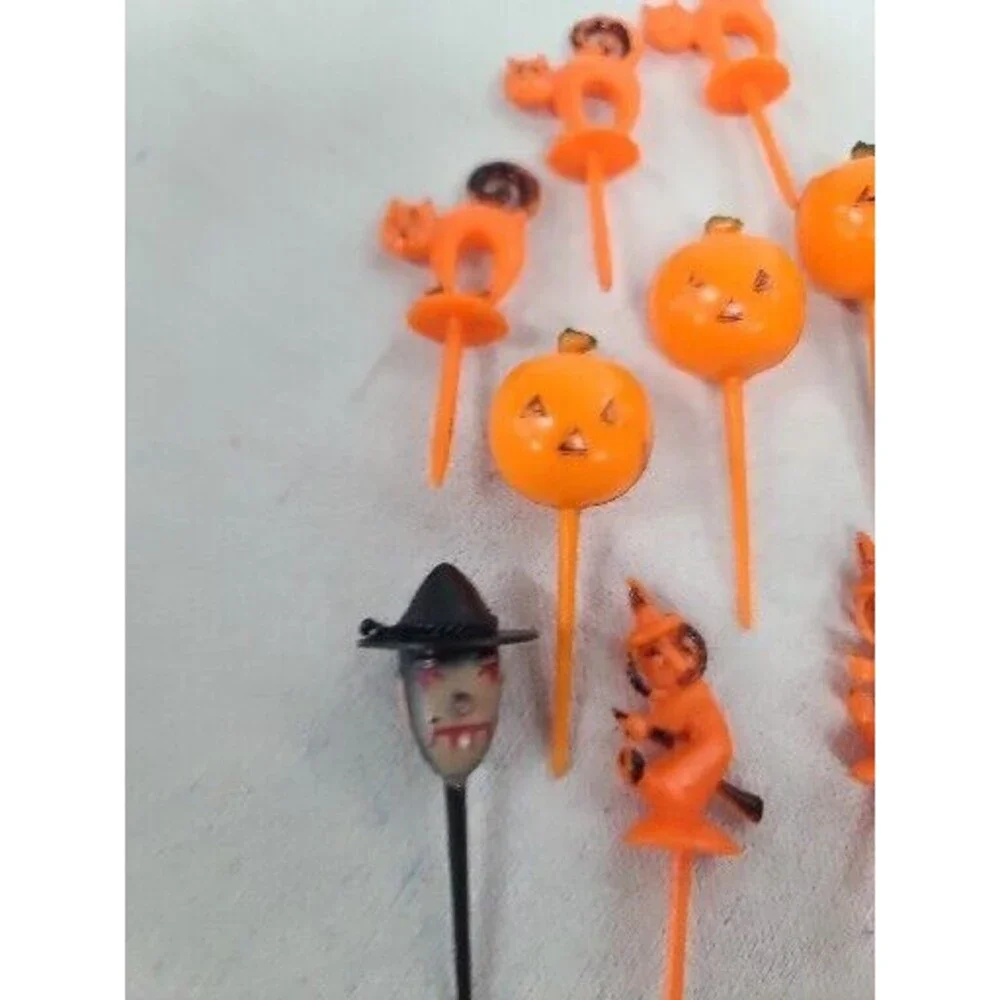 Vintage 1960s Halloween lot of 10 HARD PLASTIC Cake Toppers Witch JOL Black Cat